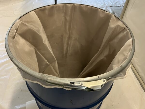 14 FUSTO PER FILTRAZIONE ACQUE 220 LT - immagine 4